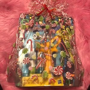 Prewrapped Christmas art set